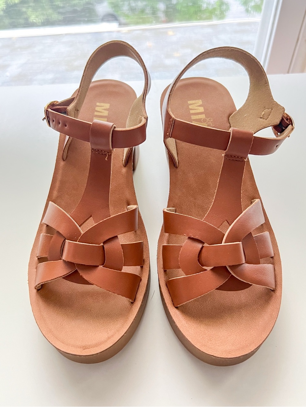 MIA Girl Faux Leather T-Strap Platform Chunky Heel Sandals - Tan, Size 6.5 - Picture 3 of 9